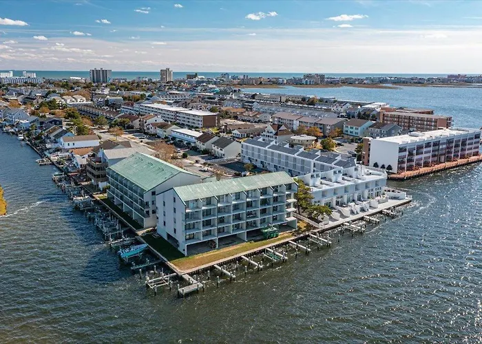 Quiet Bayside Pintail Point With Outdoor Pool!